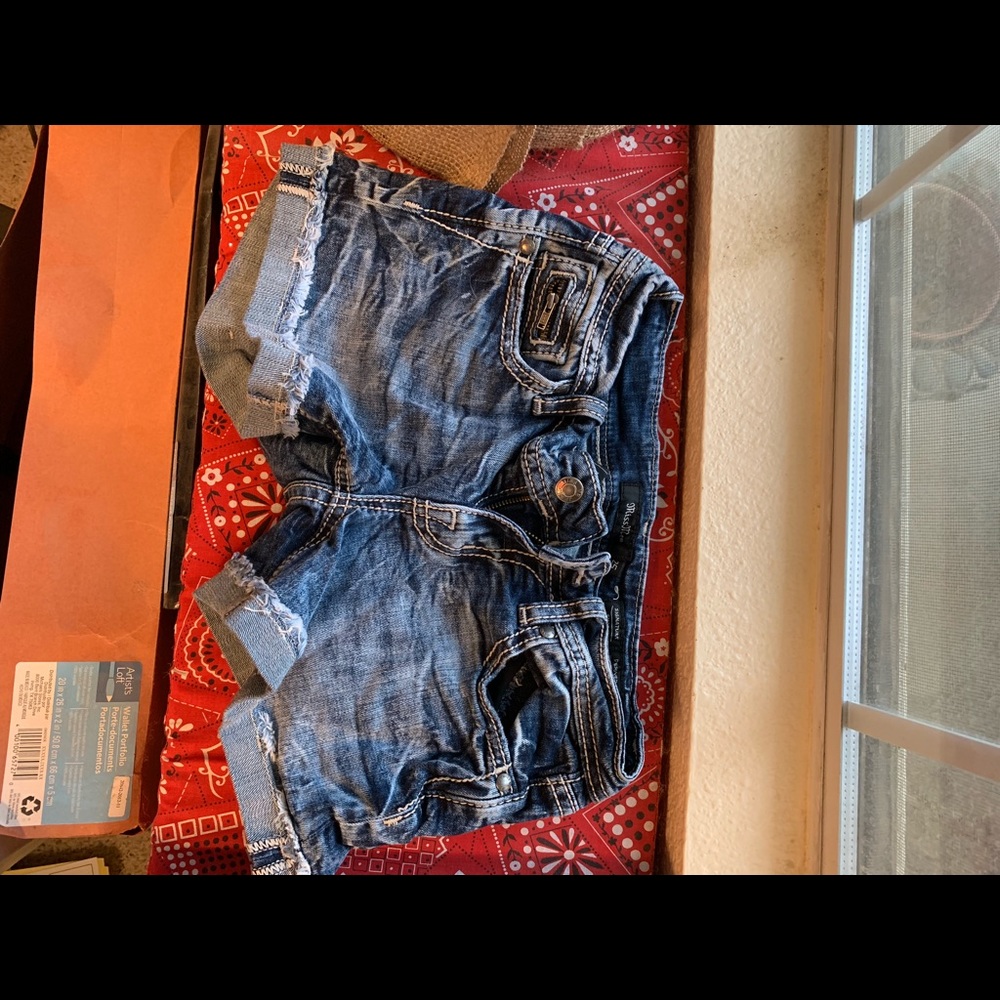 Miss Me Shorts